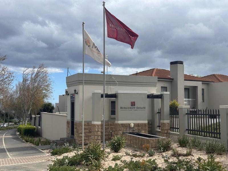 To Let 2 Bedroom Property for Rent in Burgundy Estate Western Cape